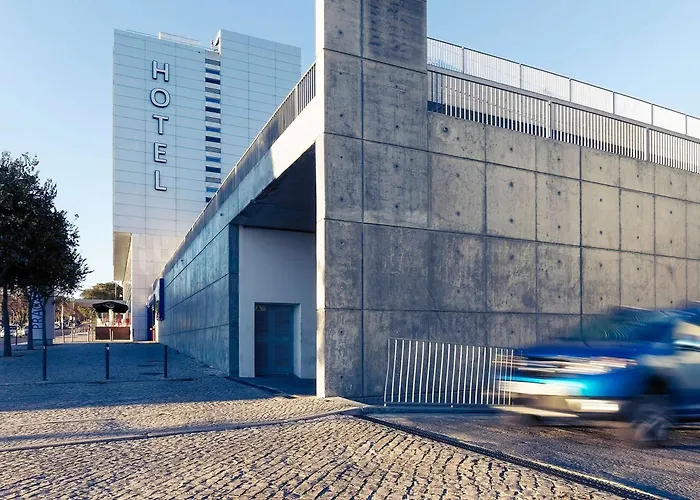 Mercure Lisboa Almada